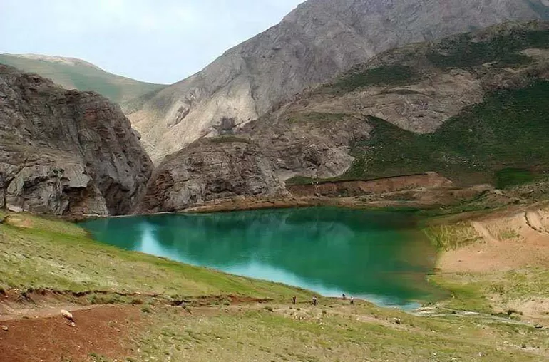 4 مکان‌ برای کمپینگ در تابستان، دریاچه لزور
